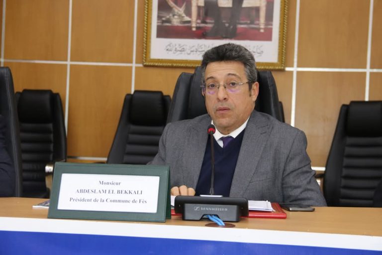 مجلس جماعة فاس يصادق على إحداث شركة التنمية المحلية “فاس للنقل والتنقل” والعمدة يكشف رهانات المرحلة