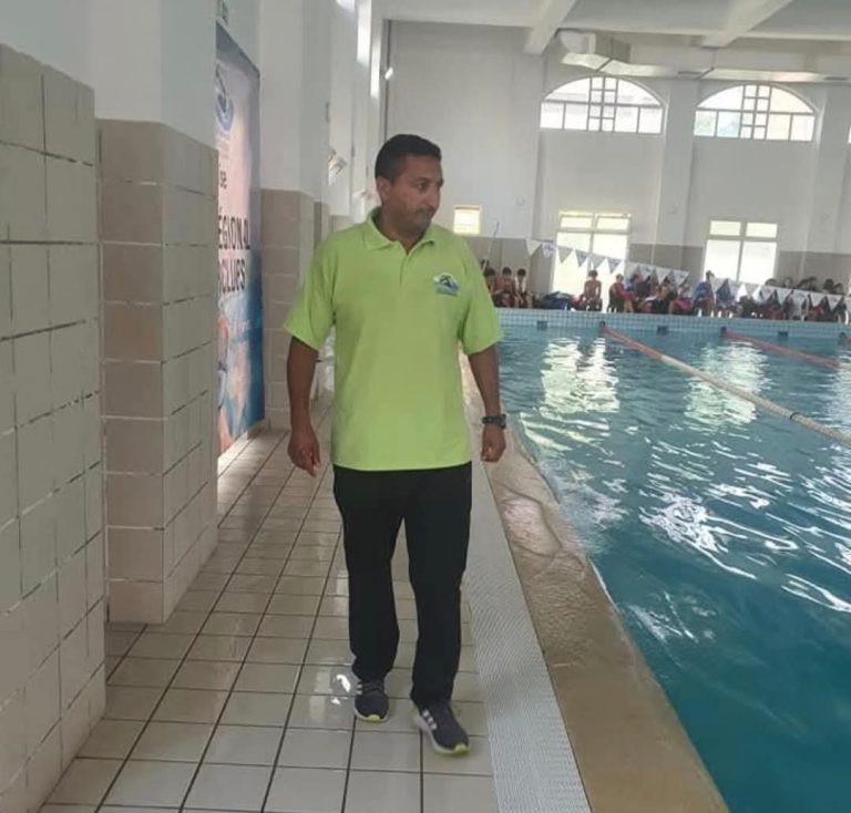 رشيد سيفي ضمن طاقم تحكيم السباحة بألعاب التضامن الإسلامي