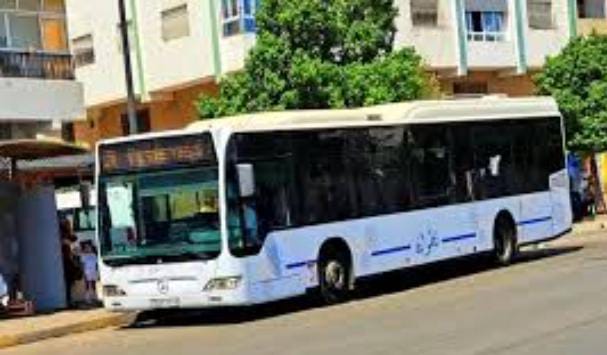 أزمة النقل بين تطوان ومرتيل والمضيق والفنيدق… معاناة يومية تعرقل المسار الدراسي للتلاميذ والطلبة