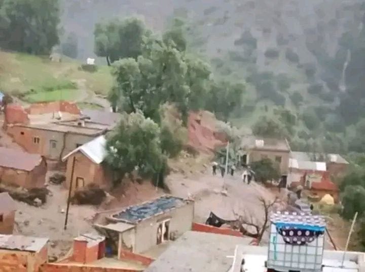 الحسيمة: وفاة شخص إثر انهيار أرضي ناجم عن الأمطار والرياح الغزيرة