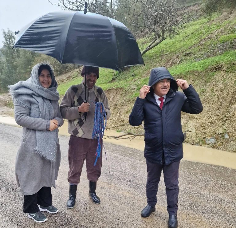 تعبئة ميدانية بجماعة زومي بعد التساقطات المطرية لفك العزلة عن الساكنة