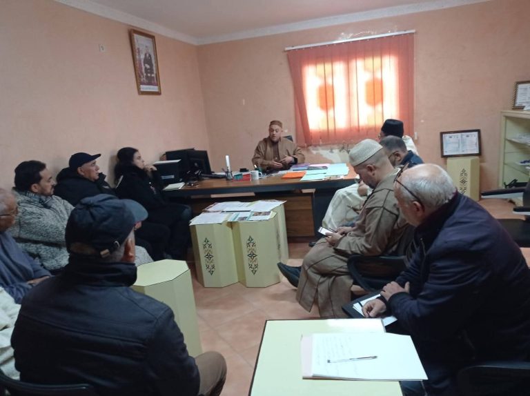 غرفة الصناعة التقليدية بجهة فاس مكناس تكثف تعبئتها لتنزيل ورش الهيئات الحرفية بالحاجب وإفران