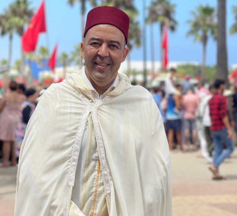 خالد الدرواشي رئيس فضاء تمودة باي لمقاولي الشباب يبعث برقية تهنئة وولاء إلى جلالة الملك محمد السادس بمناسبة عيد الفطر المبارك ويؤكد تجند الشباب المقاول لخدمة الوطن تحت القيادة الرشيدة